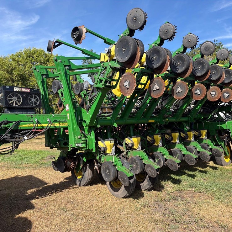JOHN DEERE 1790