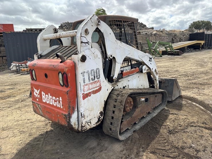 2007-bobcat-t190-image-3