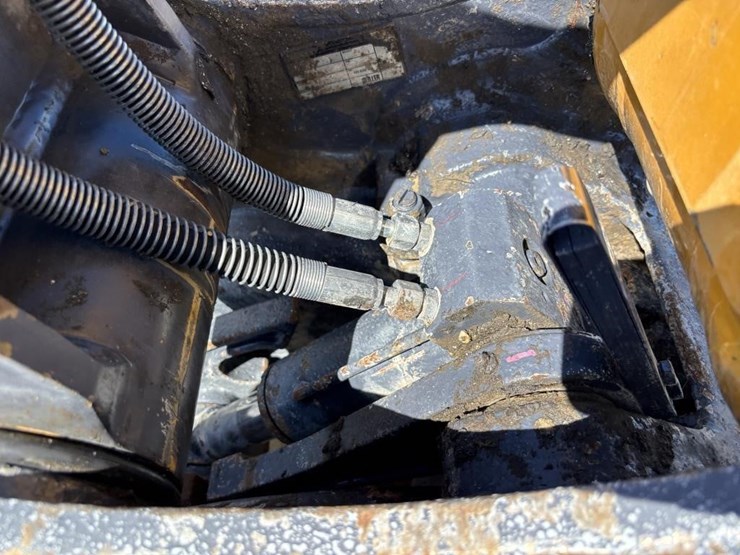 2023-xcmg-xe155ucr-hydraulic-excavator-image-14