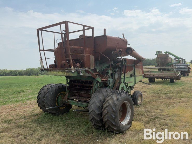 1962-john-deere-105-image-1