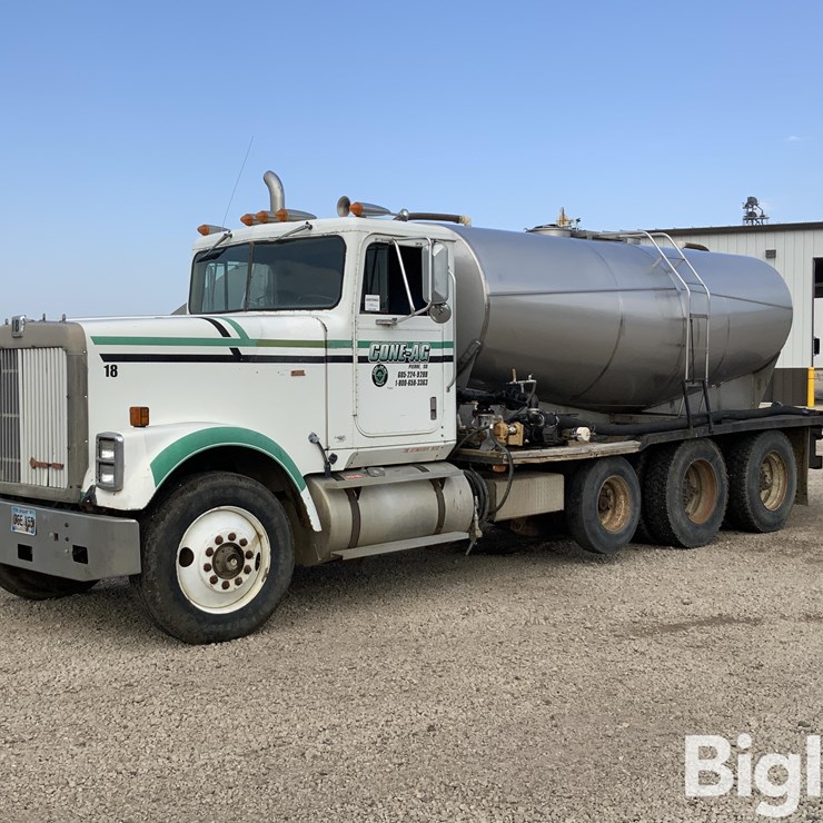 1986 INTERNATIONAL 3200
