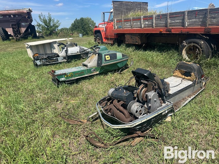 john-deere-340-image-4