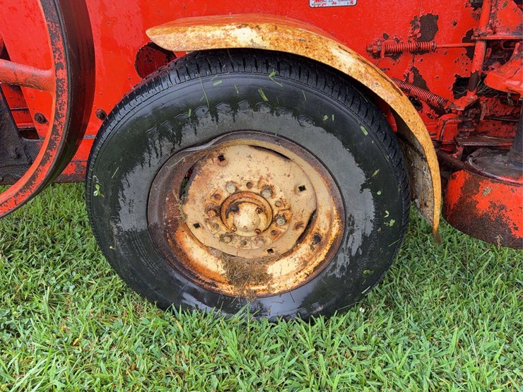 case-133-square-baler-image-10