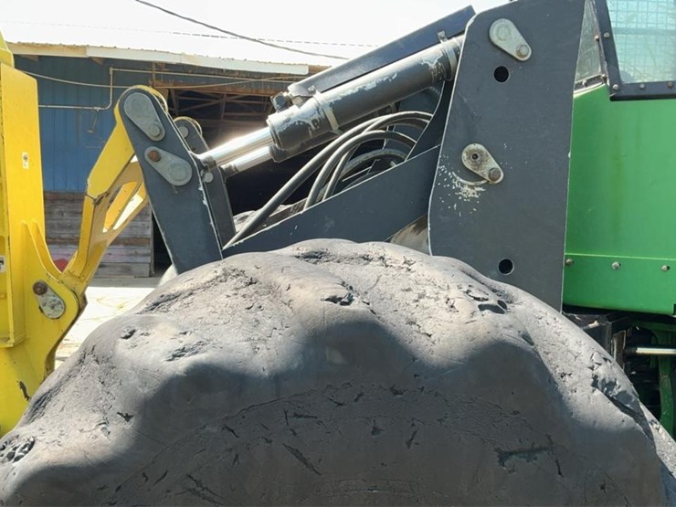 2013-deere-843k-image-59