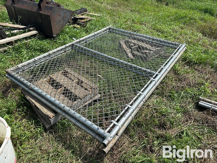 chain-link-fence-gates-image-1