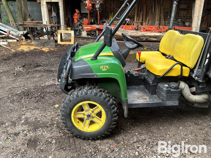 2012-john-deere-gator-image-9