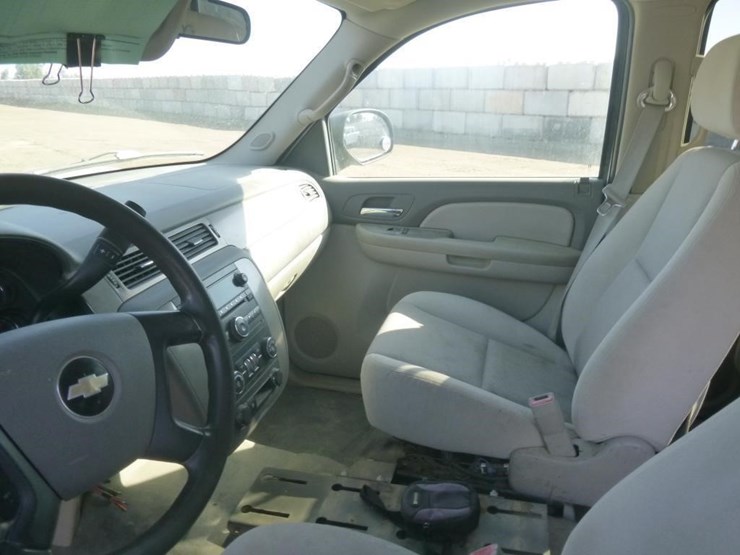 2009-chevrolet-tahoe-image-9