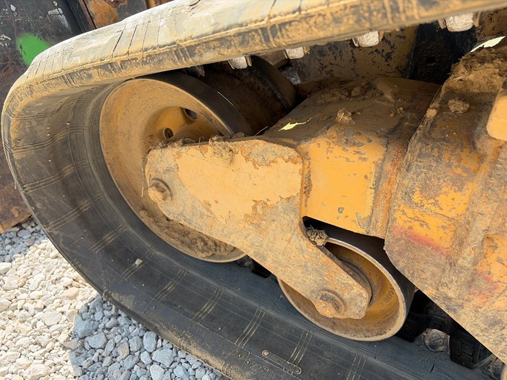 2012-caterpillar-279c2-image-10