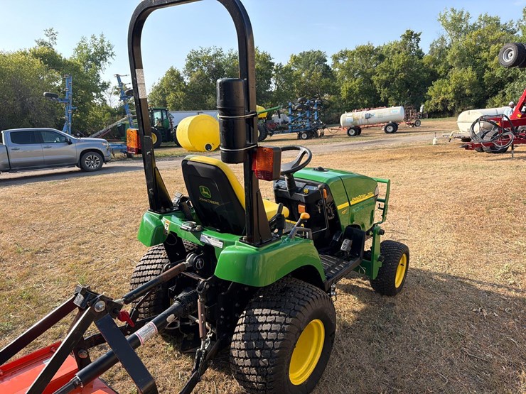 john-deere-2035-image-4