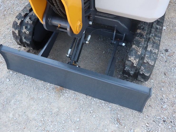 #1081-•-mini-excavator--me20-image-10
