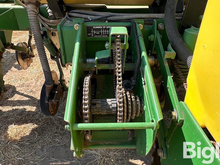 john-deere-7200-image-19