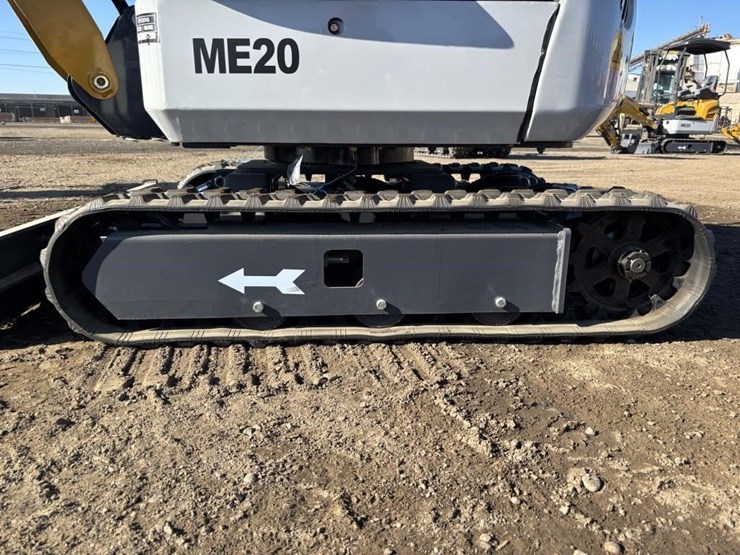 2026-me20-hydraulic-excavator-image-13