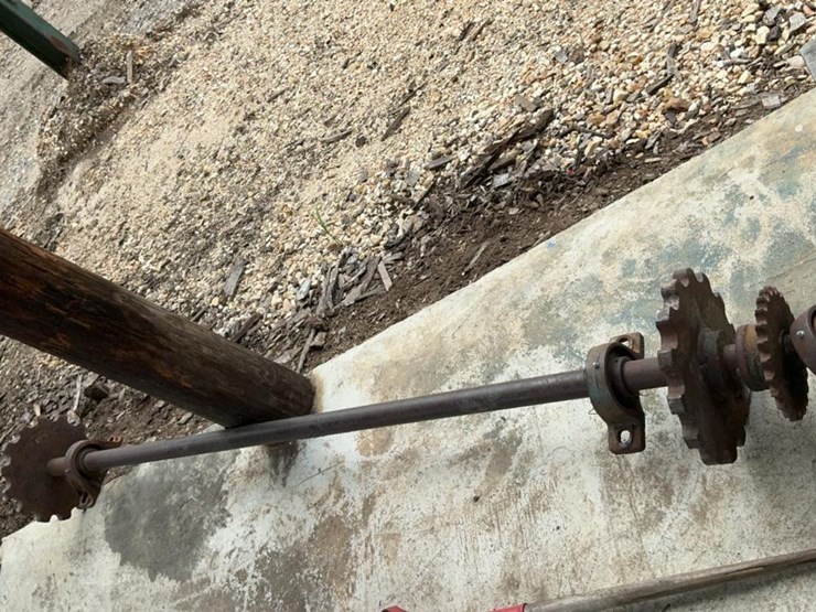 #162-•-shaft,-sprockets-and-chain-image-5