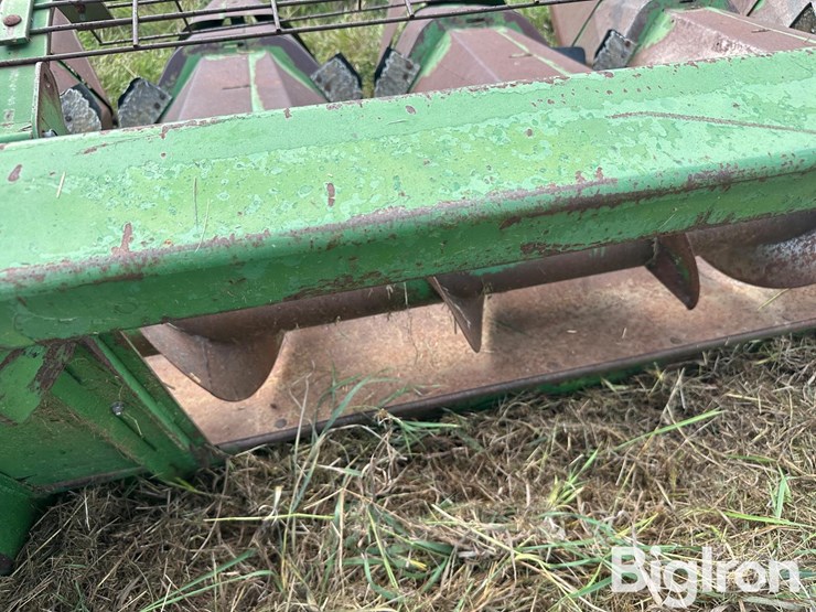 john-deere-8r30-corn-head-image-20