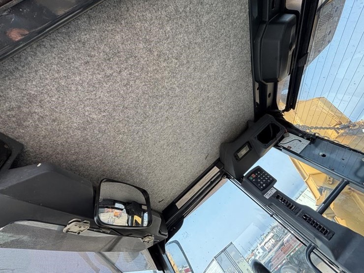 2009-deere-772g-image-63
