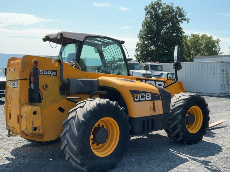 2012-jcb-550-image-10