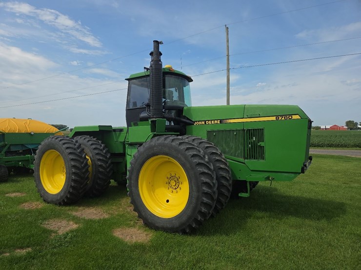 john-deere-8760-image-1