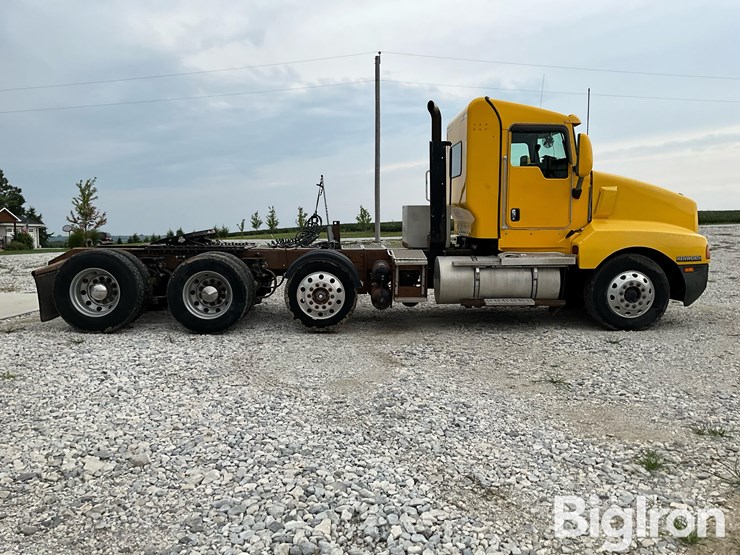 2003-kenworth-t600-image-4
