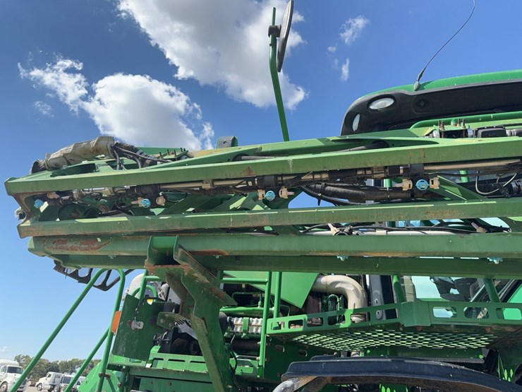 2016-john-deere-r4038-image-52
