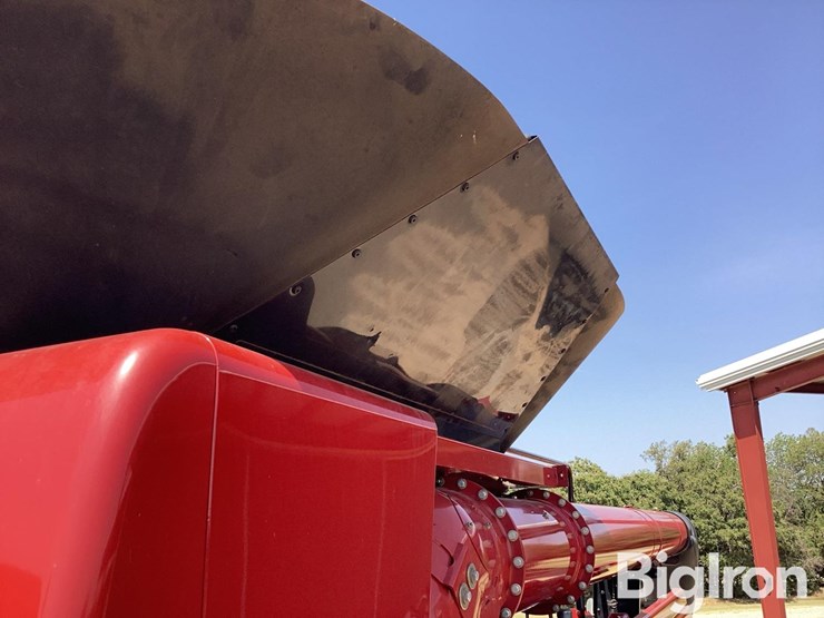 2011-case-ih-6088-image-19