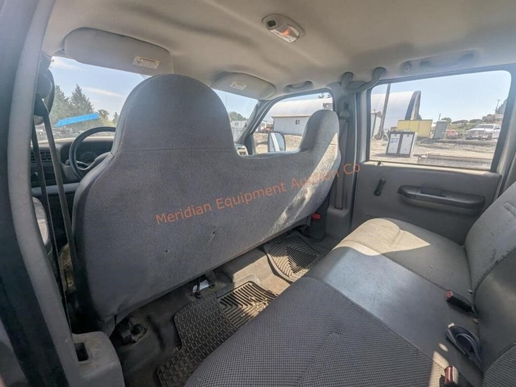 2004-ford-f350-image-16
