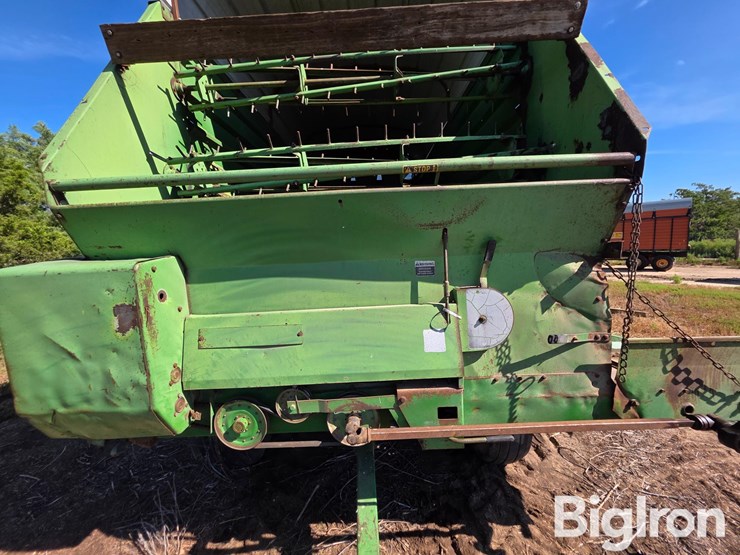 john-deere-716a-image-10