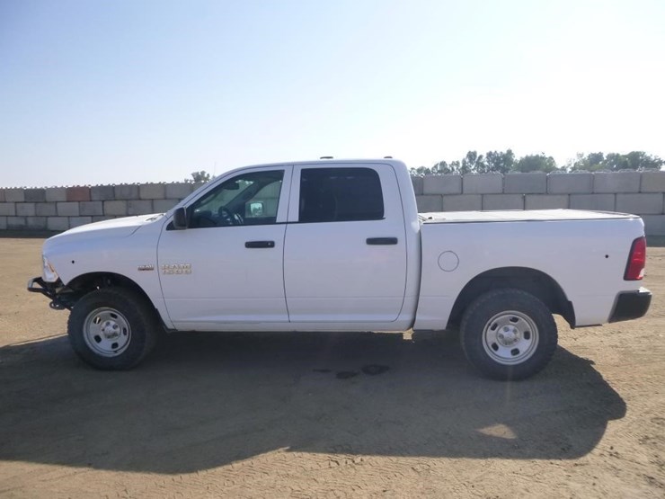 2016-dodge-1500-image-6