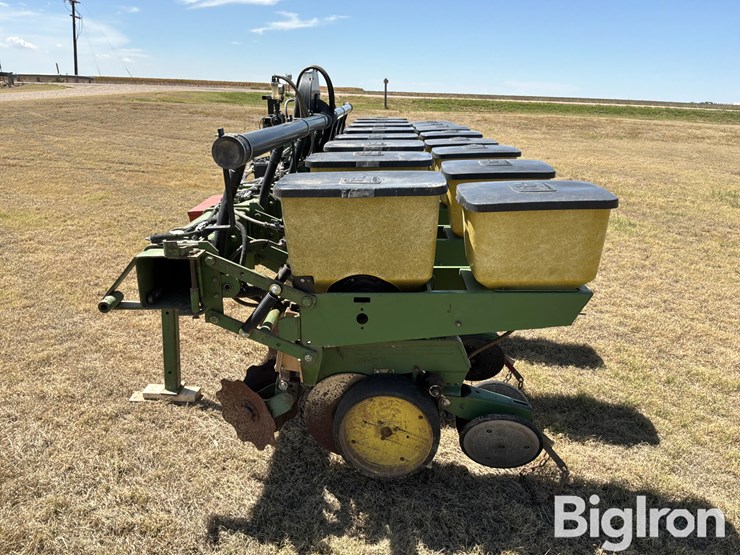 john-deere-7100-image-8