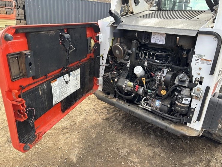 2017-bobcat-t595-image-31