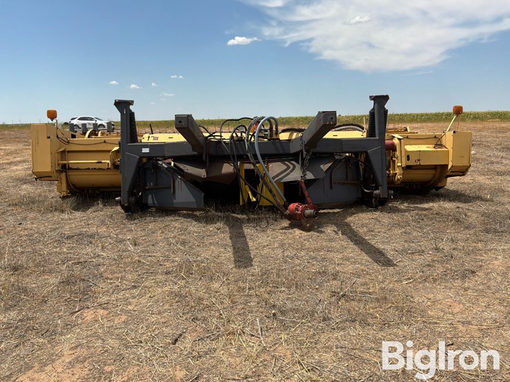 new-holland-2300bf-image-11