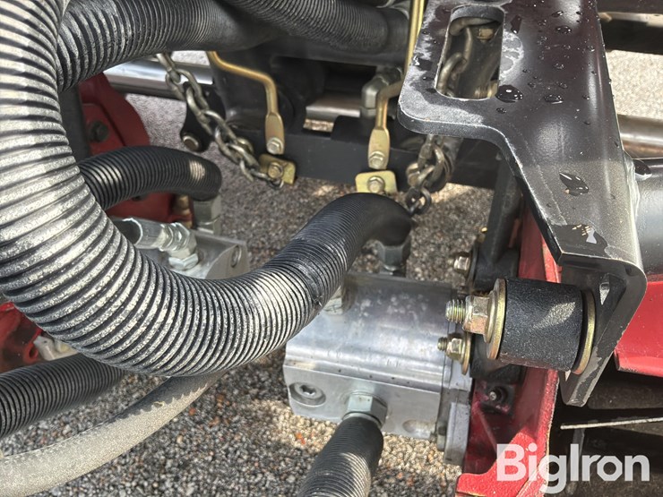 massey-ferguson-730-image-17
