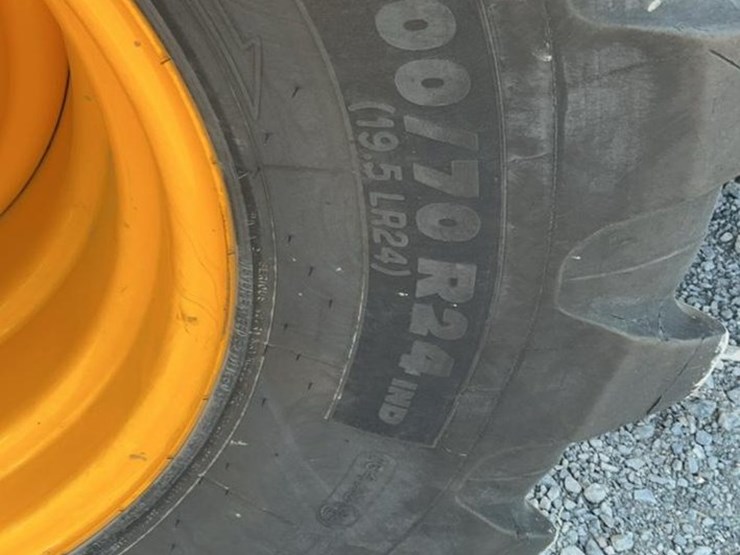 2012-jcb-550-image-59