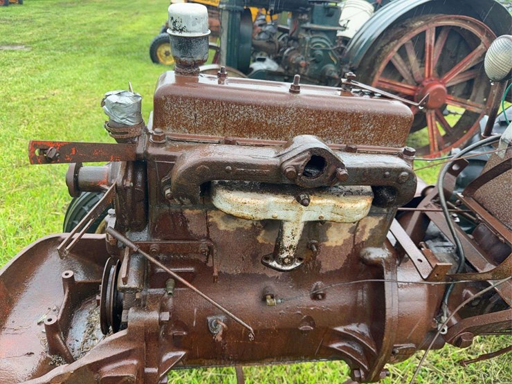 case-parts-tractor-image-13