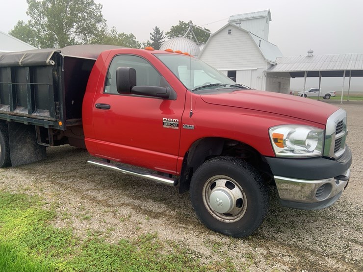 2007-dodge-ram-3500-image-15