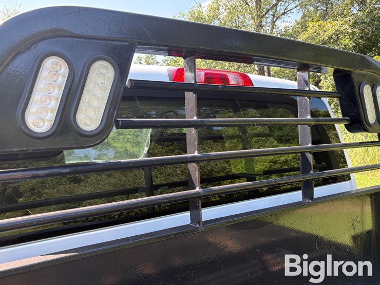 2019-chevrolet-silverado-3500-image-14
