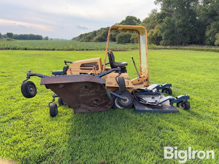hustler-4400-commercial-mower-image-4