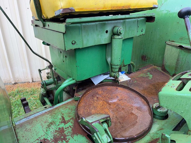 john-deere-720-image-30