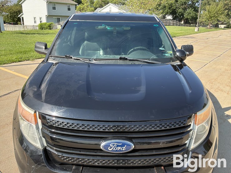 2015-ford-explorer-image-10