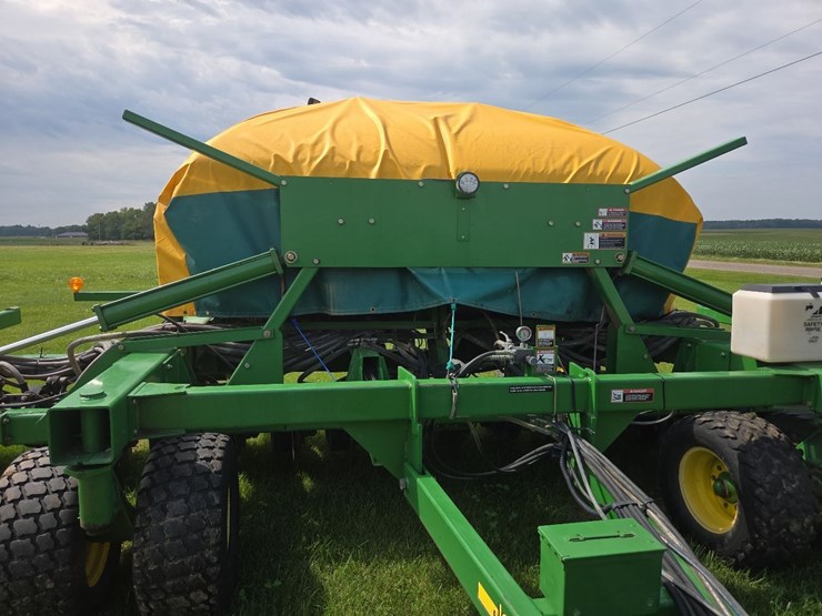 john-deere-1690-image-4