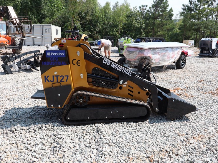 #1078-•-skid-steer-loader-kjt27-image-6