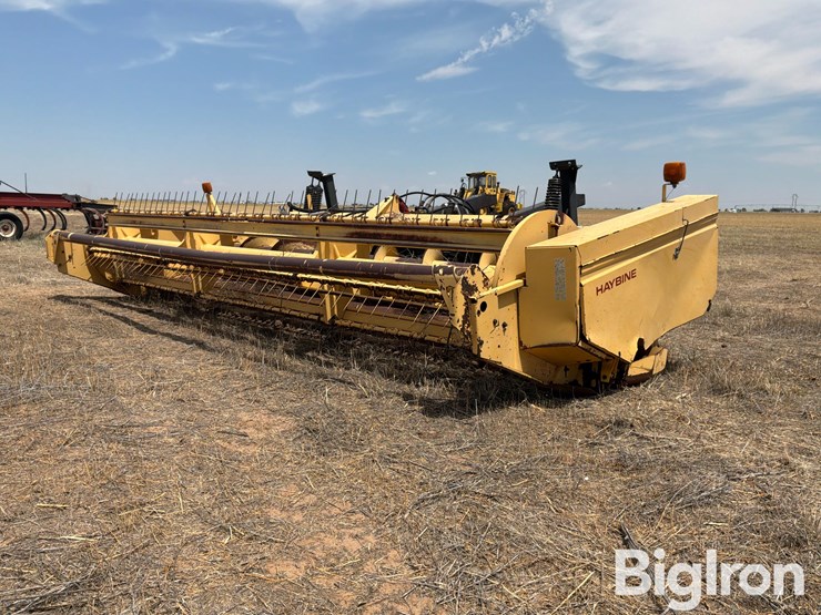 new-holland-2300bf-image-2