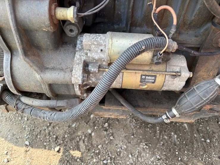 2000-bobcat-864-image-35