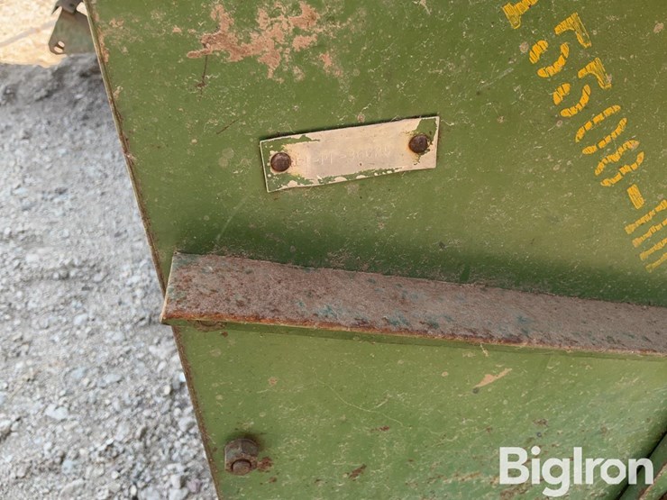 john-deere-14-image-17