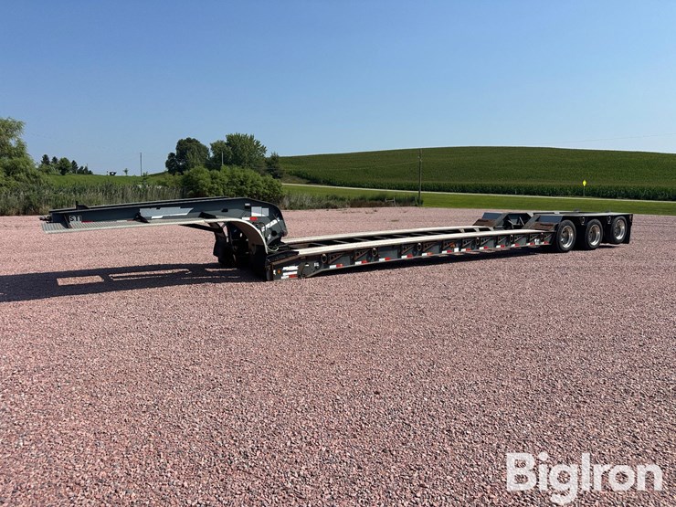 2008-big-tex-big-tow-b-55dtg-tri/a-detachable-lowboy-trailer-image-1
