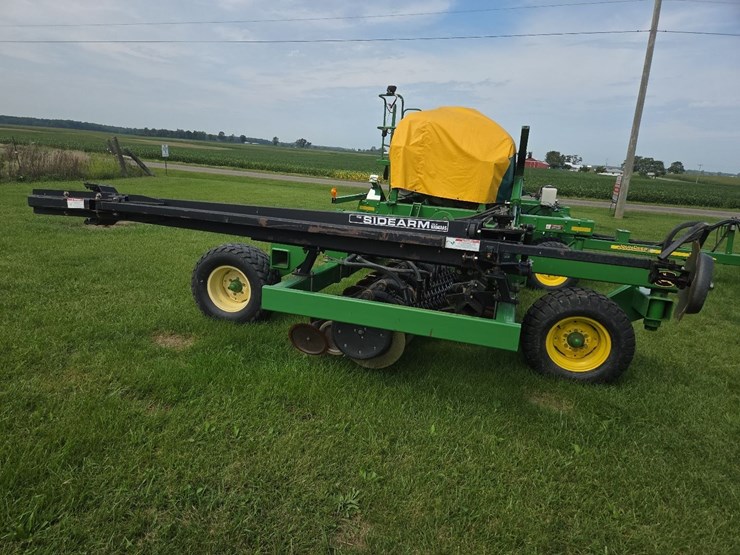 john-deere-1690-image-11