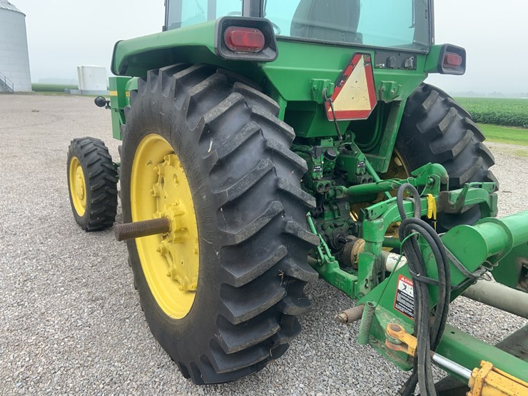 1977-john-deere-4230-image-7
