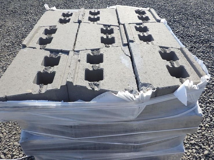 retaining-wall-6"-h-x-12"-d-x-17"-w-image-1