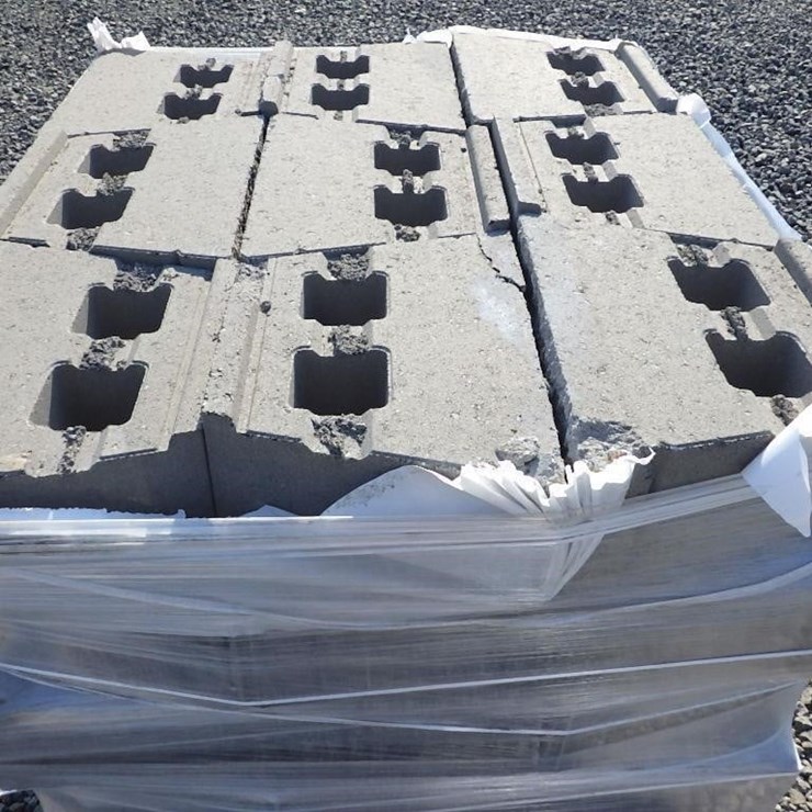 Retaining Wall 6" H x 12" D x 17" W