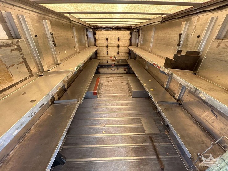 2000-freightliner-mt45-image-10