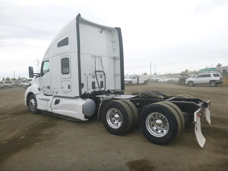 2020-kenworth-t680-image-4